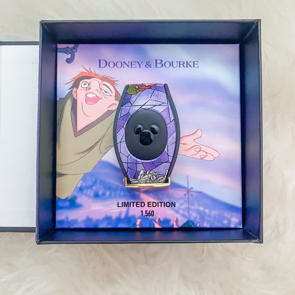Disney Parks Magic Band BNWT: The Hunchback of Notre Dam 2021 Limited Edition